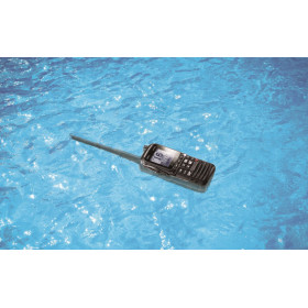 STANDARD HORIZON HX890 - VHF Portable avec GPS et ASN étanche & flottante pour bateau - H2R Equipements