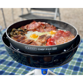Chef Pan 40 CADAC - plat anti-adhésif pour la cuisson de vos plats sur barbecue en camping.