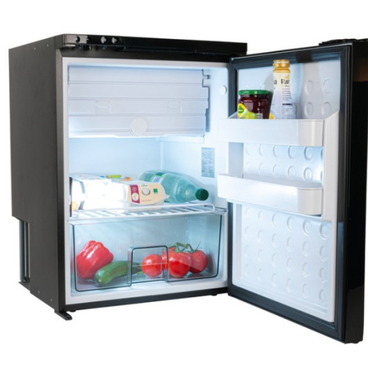 La sécurité des réfrigérateurs avec dos en plastique mise en doute