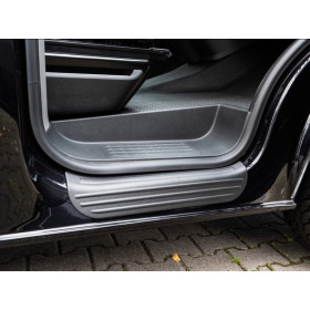 Seuil de porte VW T5 / T6 CARBEST - protection en caoutchouc pour fourgon VW T5-T6.
