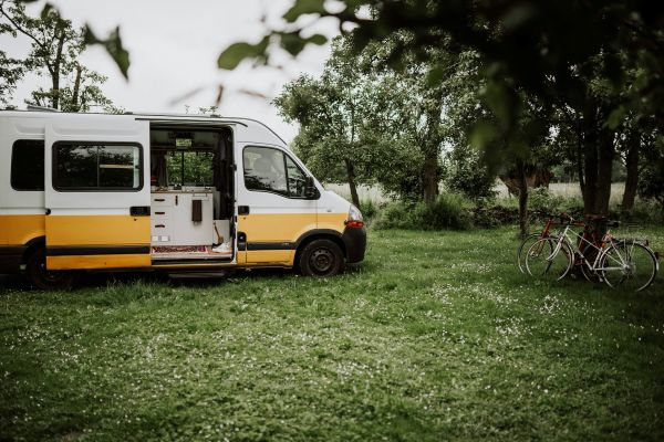 Entretenir le frigo de son camping-car ou de son fourgon aménagé